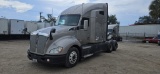 2017 Kenworth T680 Truck Tractor, High Roof Big Sleeper, Paccar 1700 431 Di