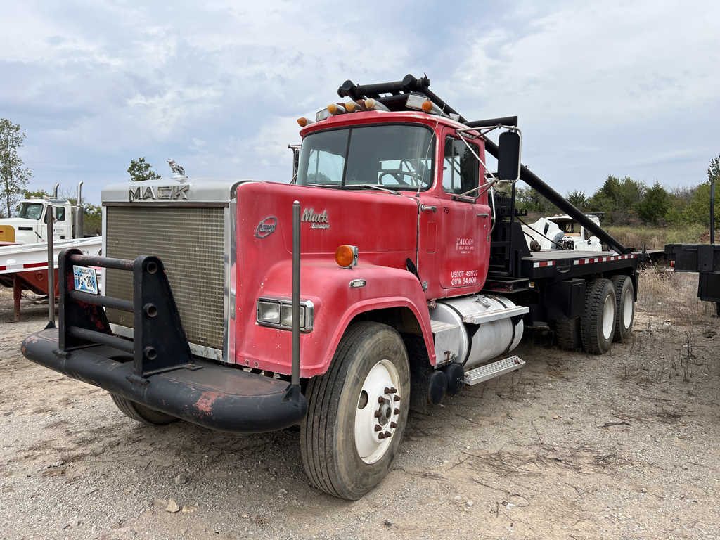 1976 Mack Truck