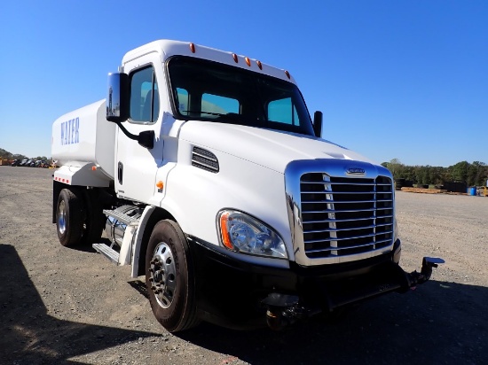 2010 FREIGHTLINER CASCADIA 113 WATER TRUCK, 816,725+ mi,  2750 GAL CAPACITY
