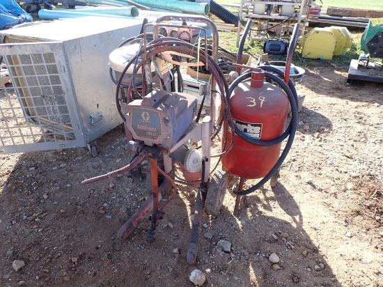 LOT OF (2) SAND BLASTERS & (1) GRACO MAGNUM LTS17 PAINTER