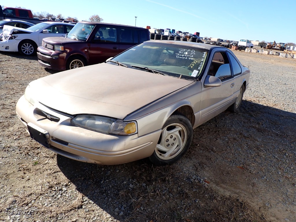 1998 FORD THUNDERBIRD CAR, V8 GAS, AUTO, PS, AC, | Proxibid