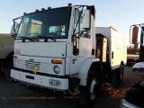 2005 STERLING 8000 SWEEPER TRUCK, 21,638MI  CUMMINS DIESEL, AUTO, SCHWARZE