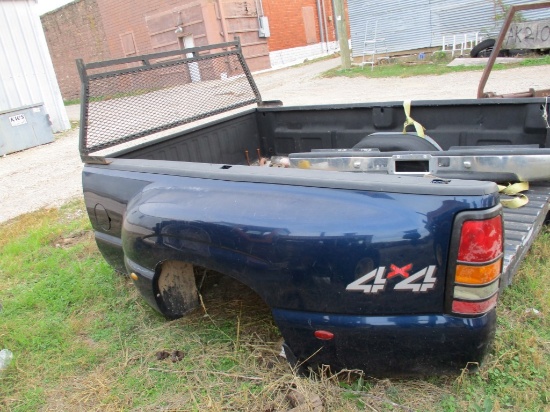 CHEVROLET DUALLY PICKUP BED