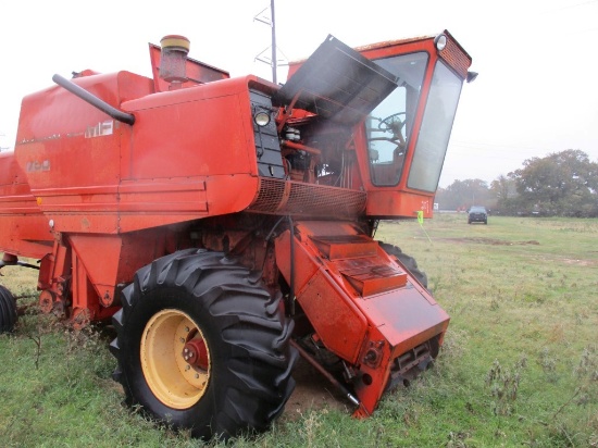MASSEY FERSUSON 750 COMBINE,  6 CYL DIESEL, CONDITION UNKNOWN, S# 1696-0424
