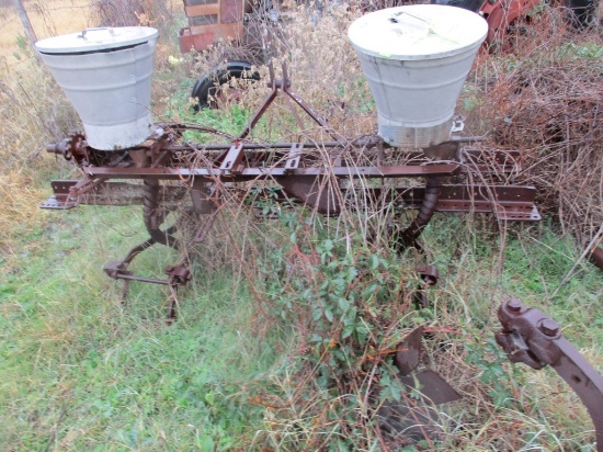 PULL TYPE CART,  W/ (3) TRACTOR WHEELS,