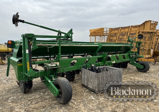 GREAT PLAINS 2525P DRILL,  38" TWIN ROW OR 7 1/2" FULL DRILL, MARKERS, S# 1