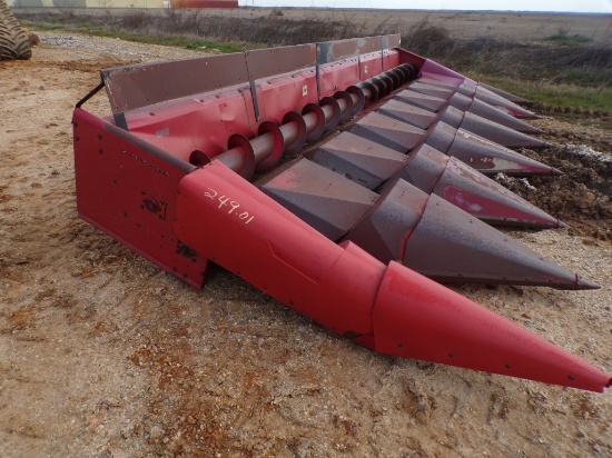 CASE / IH CORN HEADER,  8-ROW, 38" SPACING