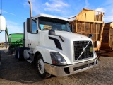 2012 VOLVO TRUCK TRACTOR, 555k+ mi,  DAY CAB, D13 DIESEL, 10 SPEED, TWIN SC