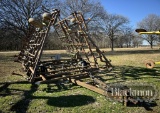 JOHN DEERE 960 FIEDL CULTIVATOR,  32', HYD. FOLD