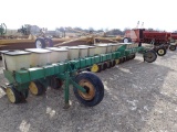 JOHN DEERE 7100 PLANTER,  16