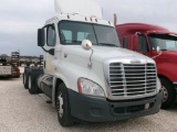 2014 FREIGHTLINER CASCADIA DAYCAB TRACTOR TRUCK, 473495 MILES,  DETROIT DD1