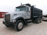 2009 MACK GU713 DUMP TRUCK, 512,000 MILES,  DAYCAB, MACK MP7 DIESEL, MAXITO