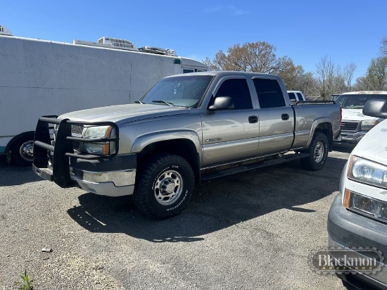 2003 CHEVROLET 2500 HD TRUCK, 228k+ mi,  4WD, CREWCAB, BRUSH GUARD, S# 1GCK