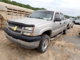 2004 CHEVROLET 2500 HD TRUCK, 272,082+ mi,  CREW CAB, 4 X 4, DIESEL, AUTOMA
