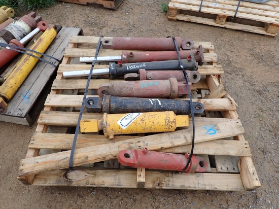 PALLET WITH HYDRAULIC CYLINDERS  LOCATED ON BLACKMON YARD AT 425 BLACKMON R