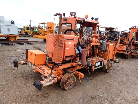 FAIRMONT W113 SPIKE PULLER,  RIGHT HAND, RUNS, LOCATED ON BLACKMON YARD AT