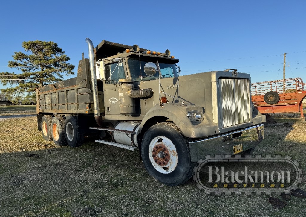 1985 WESTERN STAR 4900 TRI-AXLE DUMP TRUCK, | Proxibid 1985 WESTERN STAR 4900 TRI-AXLE DUMP TRUCK, | Proxibid