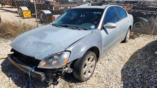 2002 NISSAN ALTIMA PASSENGER CAR, MILES UNKNOWN,  WRECKED, 4 DR, GAS, A/T,
