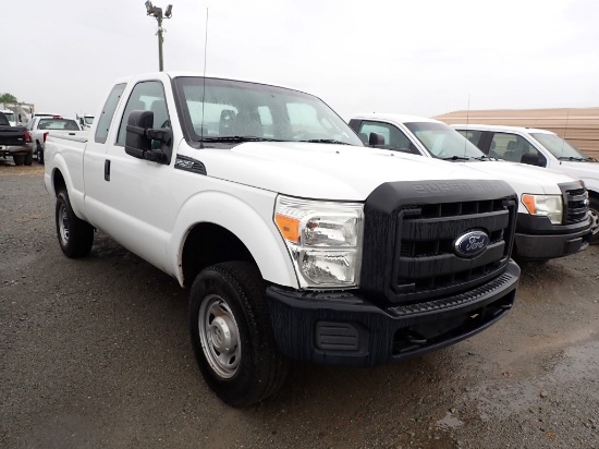 2015 FORD F250 TRUCK,  4X4, EXTENDED CAB, V8 GAS, AUTO, PS, AC, BAD ENGINE,