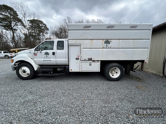 2012 FORD F750XL SUPER DUTY CHIPPER TRUCK, 7533+ hrs  EXTENDED CAB AUTO, CU