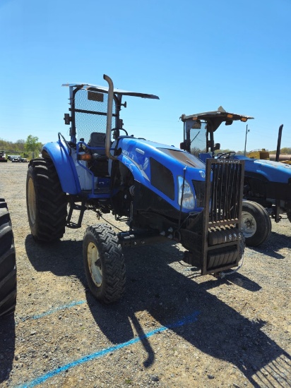 2014 NEW HOLLAND T6155 WHEEL TRACTOR, 1719+ hrs,  84 HP, PTO, ROPS, DIESEL,
