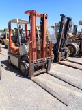 NISSAN 30 FORKLIFT, 1543+ hrs,  ROPS, PROPANE, 3 STAGE MAST, S# 257H