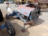 FORD 2000 WHEEL TRACTOR,  DIESEL, COMPLETE, NEEDS REPAIR