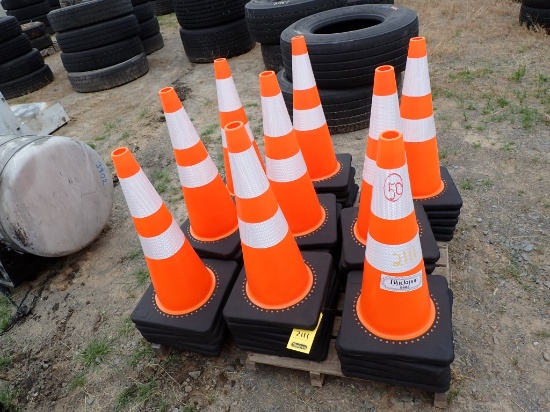 PALLET WITH (50) ORANGE HWY CONES WITH REFLECTORS