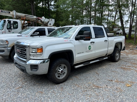 2018 GMC SIERRA 2500 HD TRUCK, 192,764+ mi,  4 DOOR, 4X4, GAS, AUTO, PS, AC