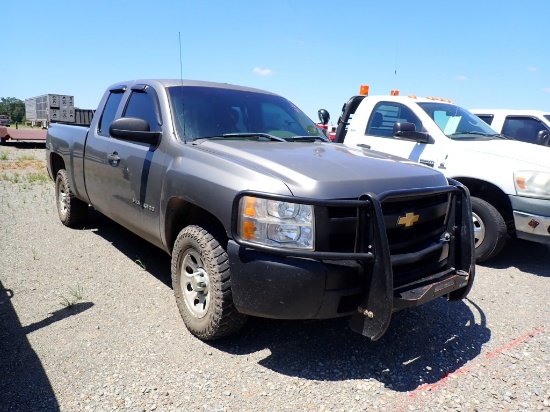 2012 CHEVROLET SILVERADO TRUCK, 148,291+ mi,  CREW CAB, 4 X 4, 5.3 LITRE GA