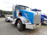 2015 KENWORTH T800 TRUCK TRACTOR, 586,136+ mi,  PACCAR DIESEL, AUTOMATIC, T