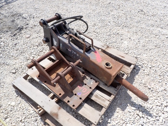 EXCAVATOR ATTACHMENT,  HYD BREAKING HAMMER, MULTI-FUNCTION ADAPTOR PLATE, A
