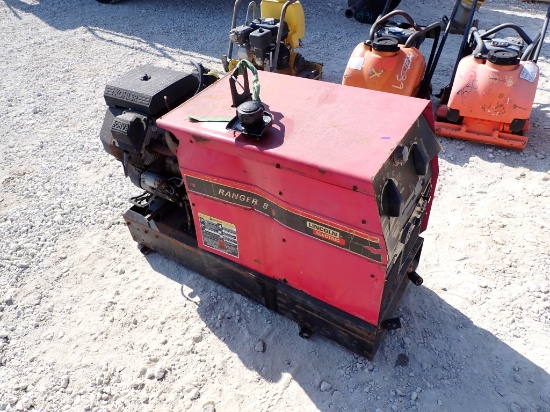 LINCOLN ELECTRIC RANGER 8 WELDER/GENERATOR,  GAS, AC/DC, 115/230 VAC GENERA