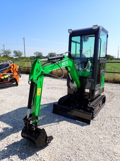 IR IRE13 MINI EXCAVATOR,  RUNTONG R420 GAS ENGINE,CAB, 16" TOOTH BUCKET, 38