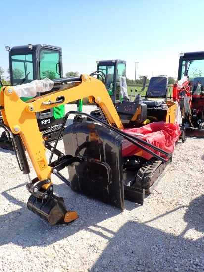 2024 LAND HERO MINI TRACK EXCAVATORM  NEW, GAS, 15" CLEANOUT BUCKET, 36" BA