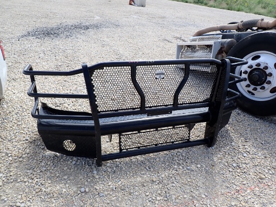 CATTLEMAN GRILL GUARD,  FITS 15-19 CHEVROLET 3/4 & 1 TON, AS IS WHERE IS