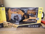 HULA 1535-1 DIE CAST REMOTE CONTROL TOY EXCAVATOR  1/14 SCALE