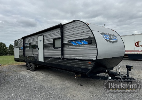 2021 Forest River Salem 33’ Bumper Pull Camper – Tandem Axle, Electric Jack