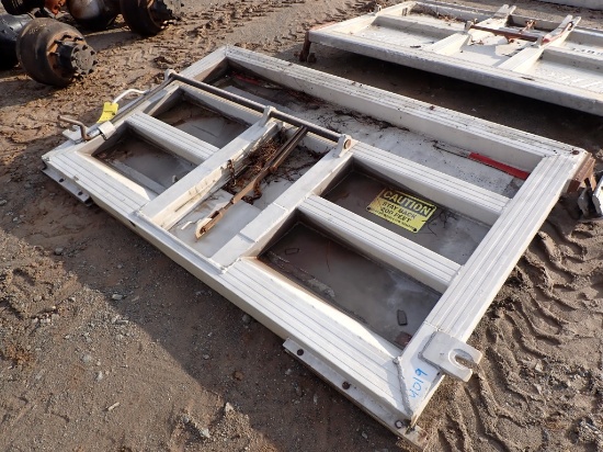 ALUMINUM DUMP GATE,  FOR END DUMP TRAILER,