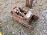 HENDRICK QUICK COUPLER,  FITS KOMATSU PC300