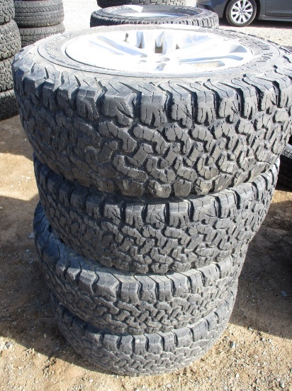 BFGOODRICH KO2 (4) TIRES ON RIMS,  265/65R18