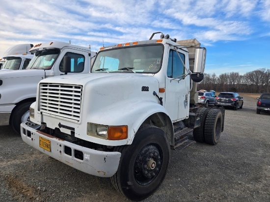 1995 INTERNATIONAL 4700 TRUCK TRACTOR, 74,538 MILES SHOWING ON METER  DAY C