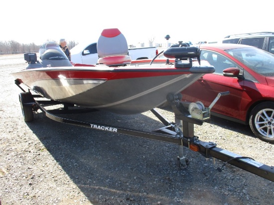 2017 BASSTRACKER 175 PRO BOAT,  17' LENGTH, MERCURY V6 150HP MOTOR, W/ TROL