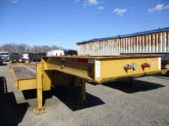 SHOPBUILT TRAILER,  32', TRI-AXLE SINGLE TIRE, SPRING RIDE, AIR BRAKES, 17.