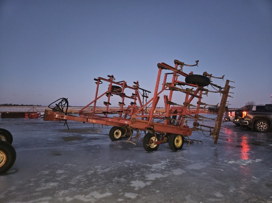 INTERNATIONAL 4500 FIELD CULTIVATOR,  HYD FOLD, HYD WHEEL LIFT