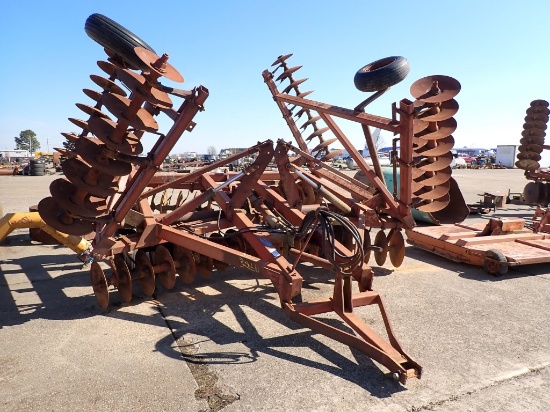 INTERNATIONAL 496 DISK HARROW  APX 26