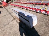 (1) HEN NESTING BOX,