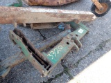JOHN DEERE QUICK HITCH,