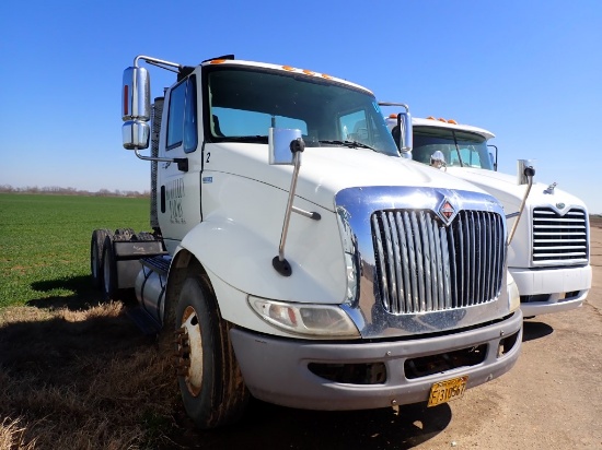 2012 INTERNATIONAL 8600 TRUCK TRACTOR, 400,000 (+/-)  10 SPD TRANS, MAX FOR