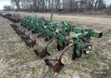 John Deere 886 Cultivator